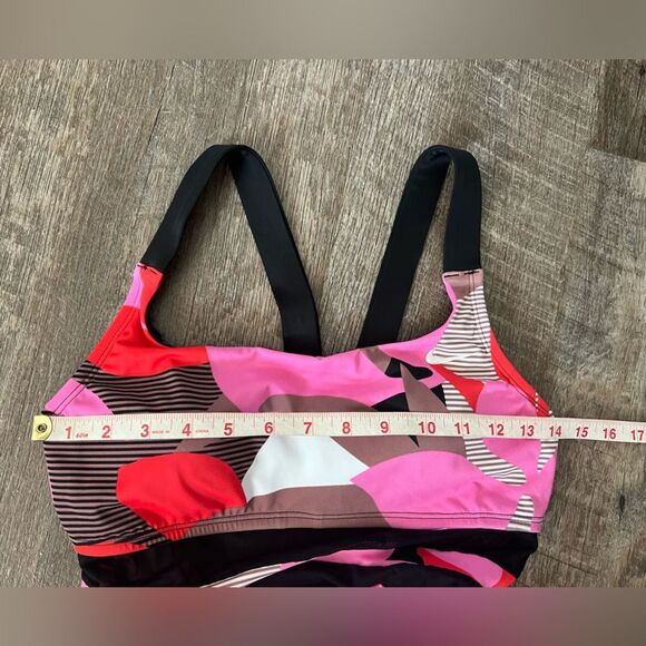 Nike Women's Jungle Floral V-Back One Piece Swimsuit- Size Medium - Picture 7 of 10